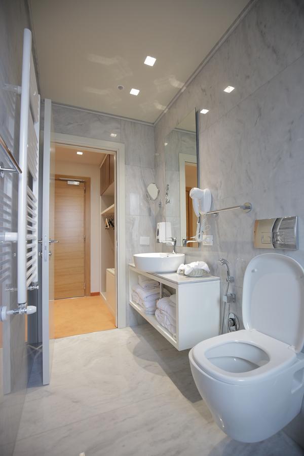 Hotel Bulqiza Bulqize ภายนอก รูปภาพ